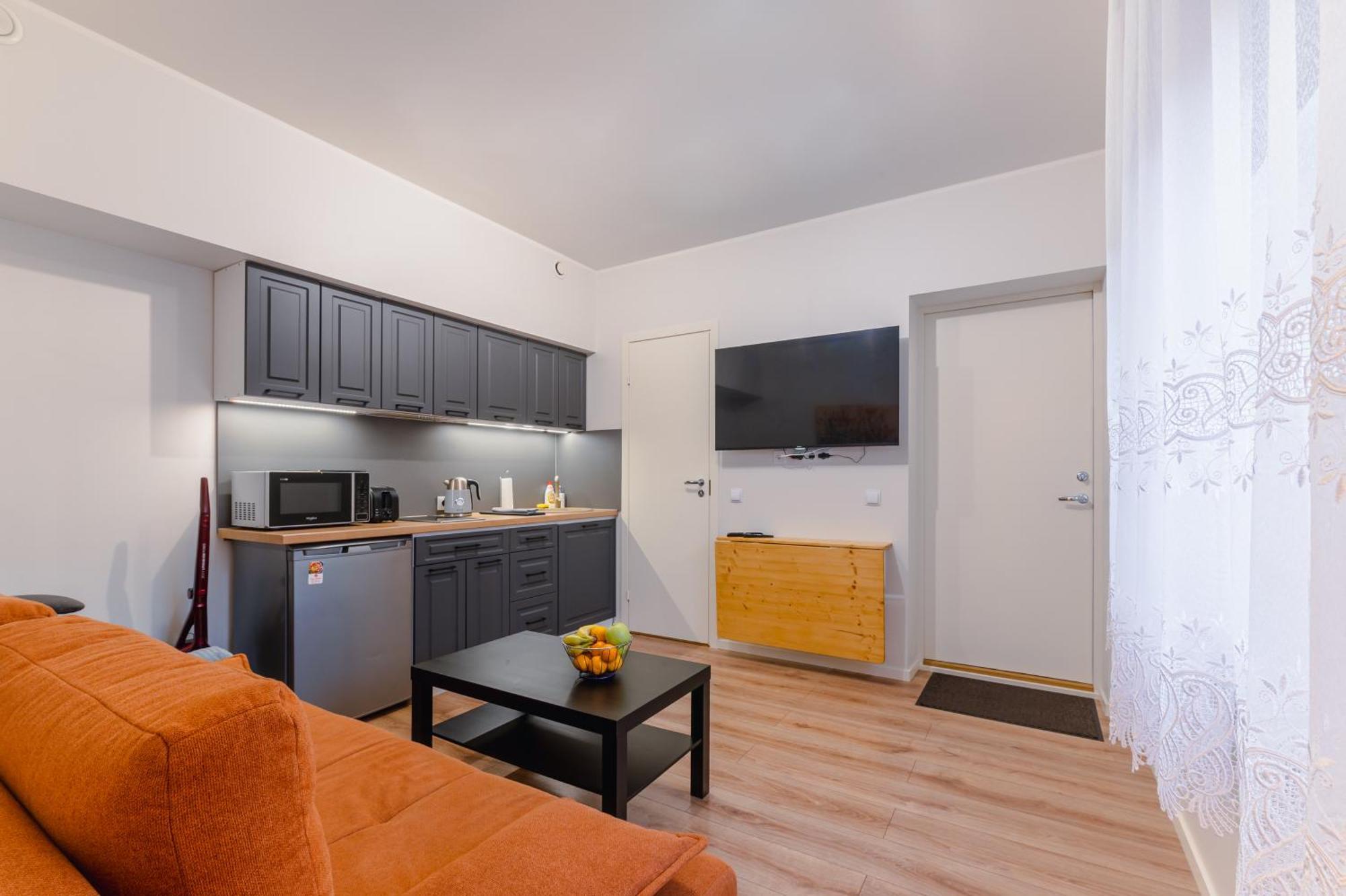 Posti Guesthouse Rakvere Bagian luar foto